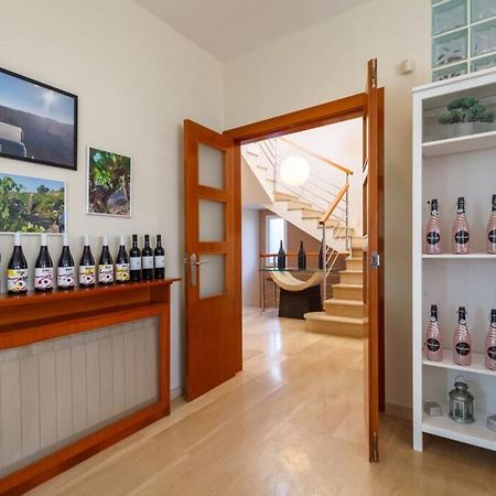 Villa Wine Experience Cambrils - Wine, Art & Games Luaran gambar