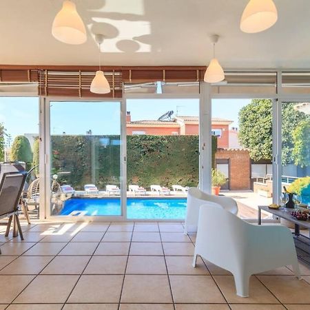 Villa Wine Experience Cambrils - Wine, Art & Games Luaran gambar